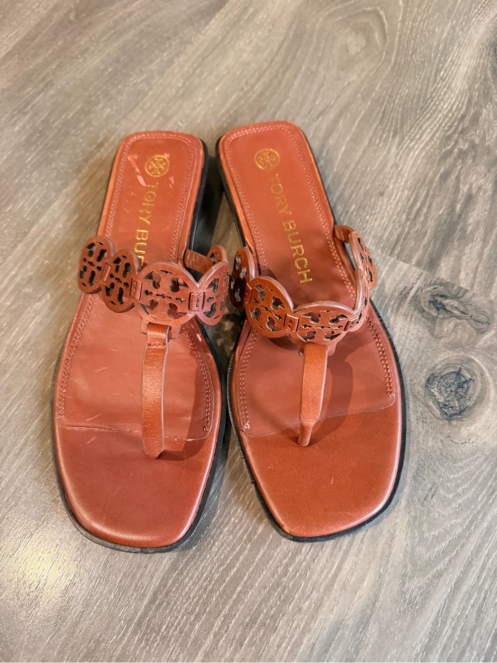 Tory Burch Women's Tiny Miller Thong Sandals BURNT BROWN size 8.5